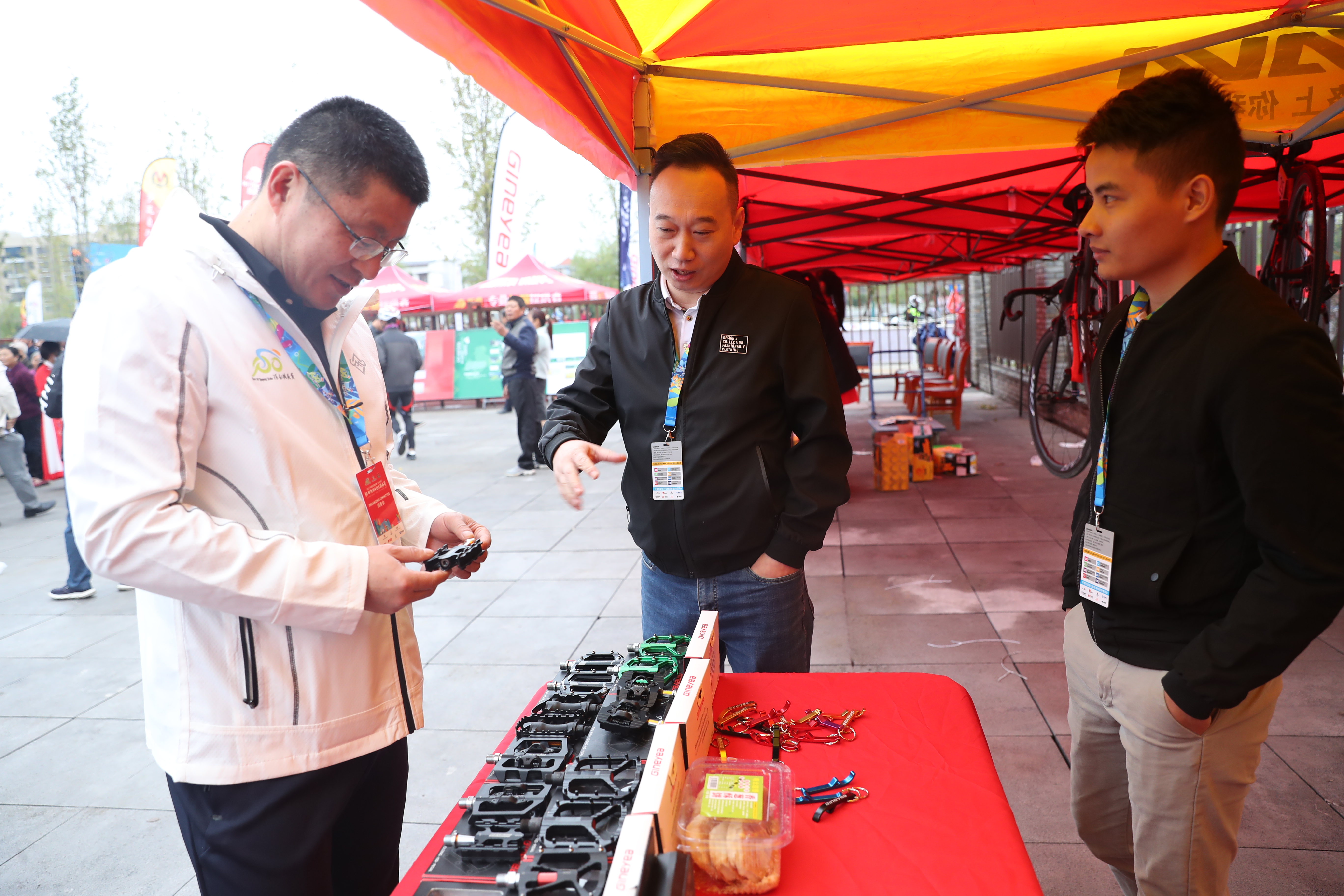 穿越美麗梯田—2021環(huán)鄱陽湖自行車精英賽吉安遂川SAVA交接儀式